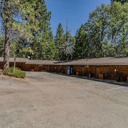 Narrow Gauge Inn Fish Camp Exterior photo