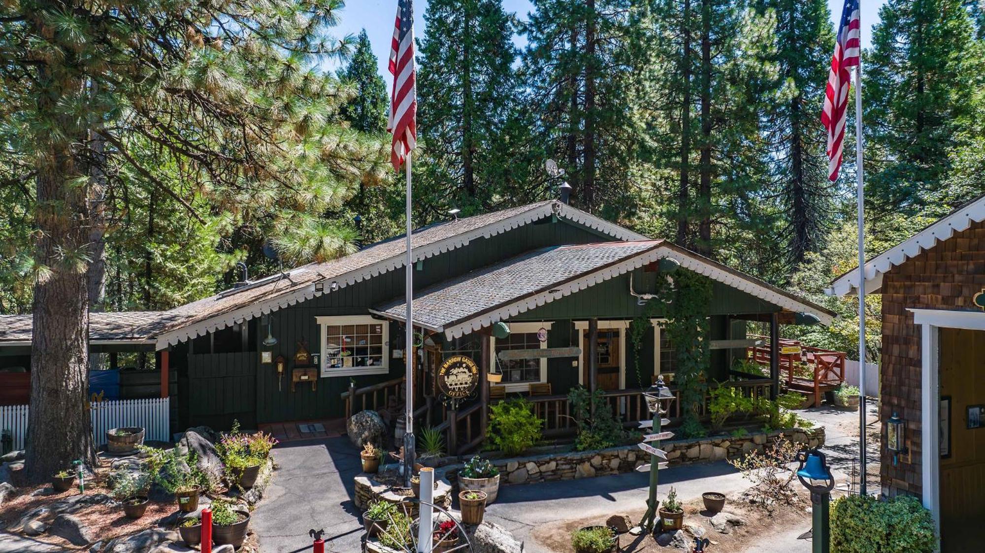 Narrow Gauge Inn Fish Camp Exterior photo